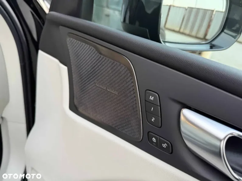 Volvo XC 60 B4 D Plus Dark