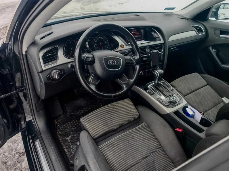 Audi A4 B8 2.0 TDI 143 KM–2012 r.-225 000 km-Bezwypadkowy Radom • OLX.pl